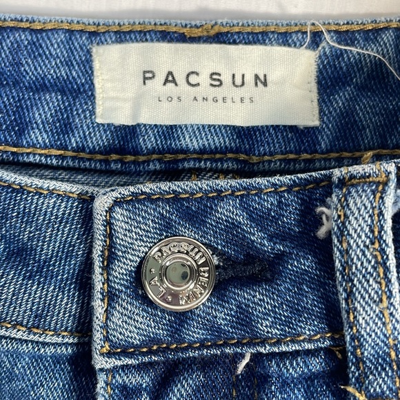 Pacsun Medium Wash Mom Short Jean Shorts Size 27 High Rise Distressed Cuffed - Picture 5 of 7